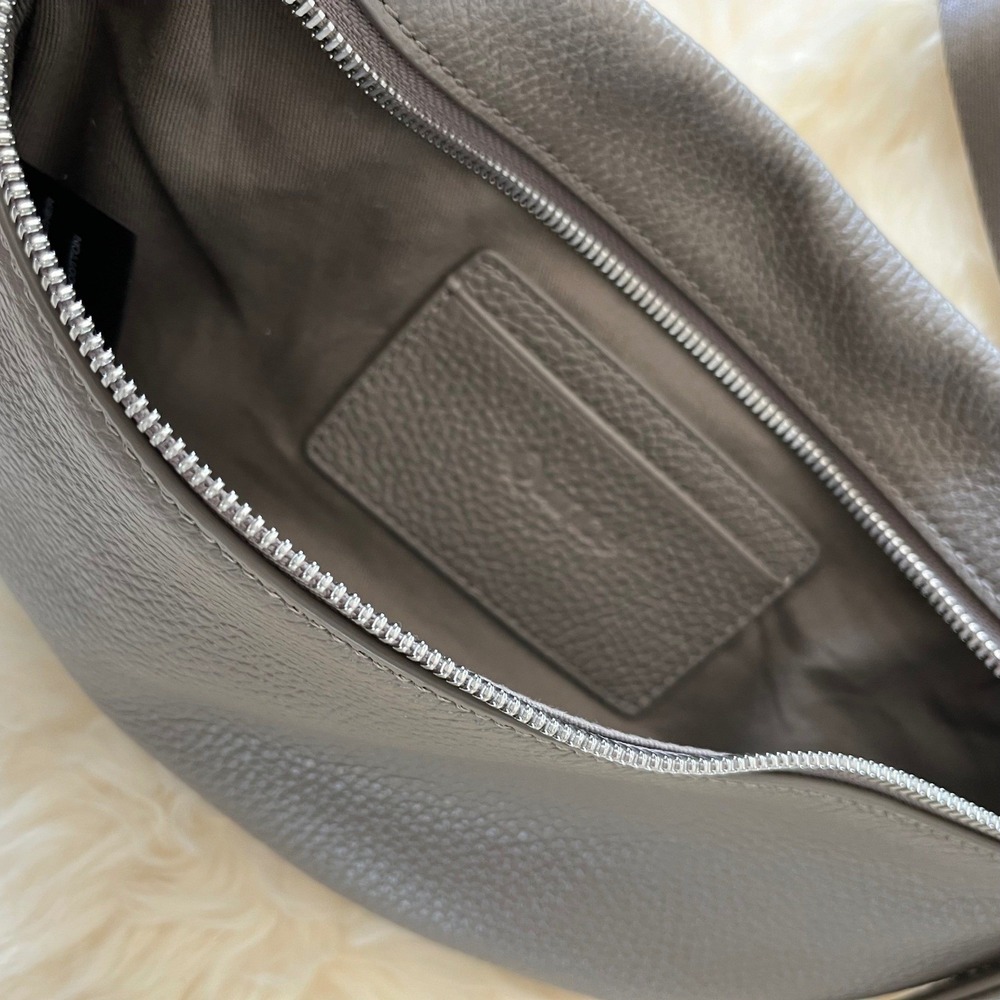 Quince Italian Pebbled Leather Sling Bag - Picture 5 of 10